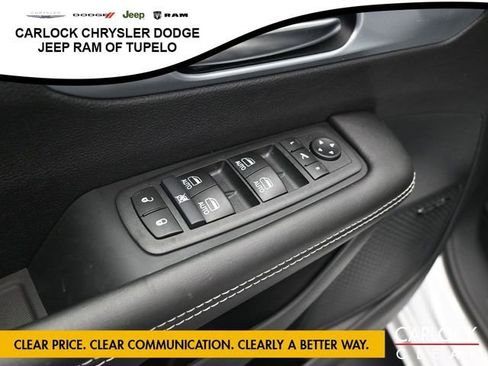 New 2026 Chrysler Pacifica Limited image 12