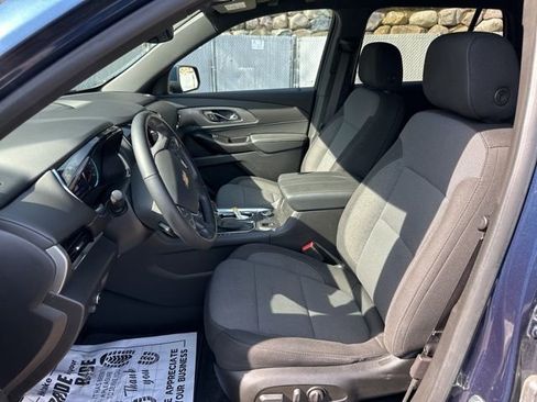 Used 2023 Chevrolet Traverse LT AWD/4WD image 14