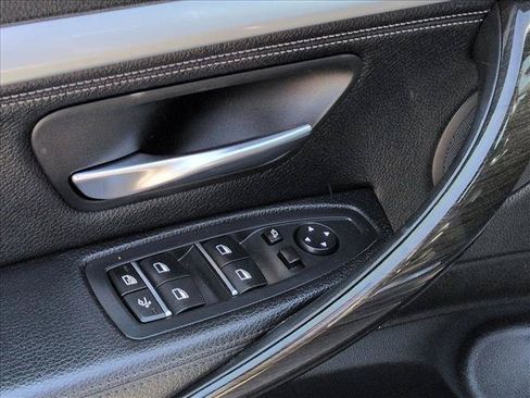 Used 2018 BMW 330i Gran Turismo xDrive AWD/4WD image 13