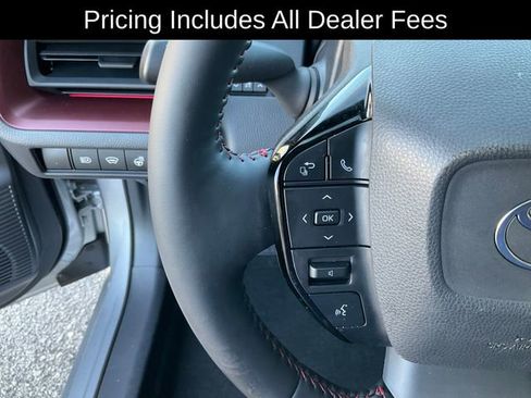 Used 2025 Toyota Prius Plug-In Hybrid FWD image 11