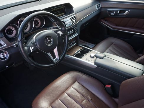 Used 2014 Mercedes-Benz E 350 Sedan image 22