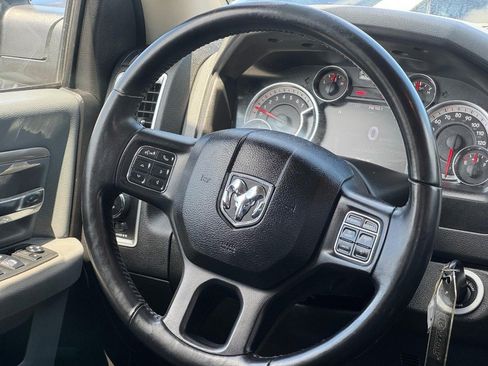 Used 2019 RAM 1500 Big Horn AWD/4WD image 12