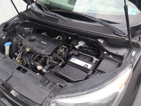 Used 2018 Kia Soul FWD image 29