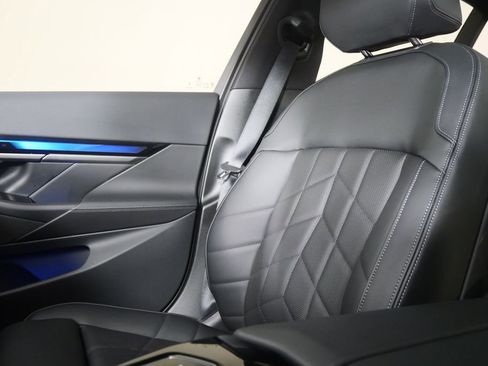 Used 2025 BMW i5 M60 AWD/4WD image 27