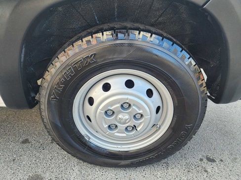 Used 2020 RAM ProMaster 2500 w/ Interior Convenience Group image 8