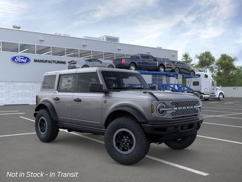 New 2026 Ford Bronco Badlands w/ Sasquatch Package image 7