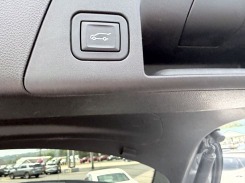 Used 2023 Buick Envision Essence w/ Sport Touring Package AWD/4WD image 8