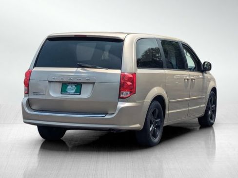 Used 2013 Dodge Grand Caravan SE FWD image 4