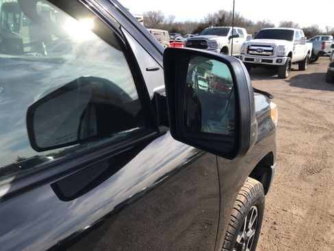 Used 2014 Toyota Tundra SR image 27