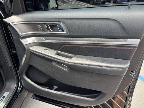 Used 2016 Ford Explorer Sport w/ Equipment Group 401A image 28