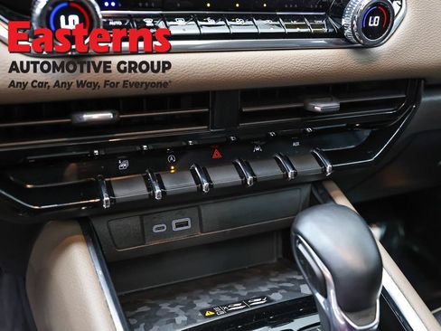 Used 2024 GMC Canyon Denali AWD/4WD image 20
