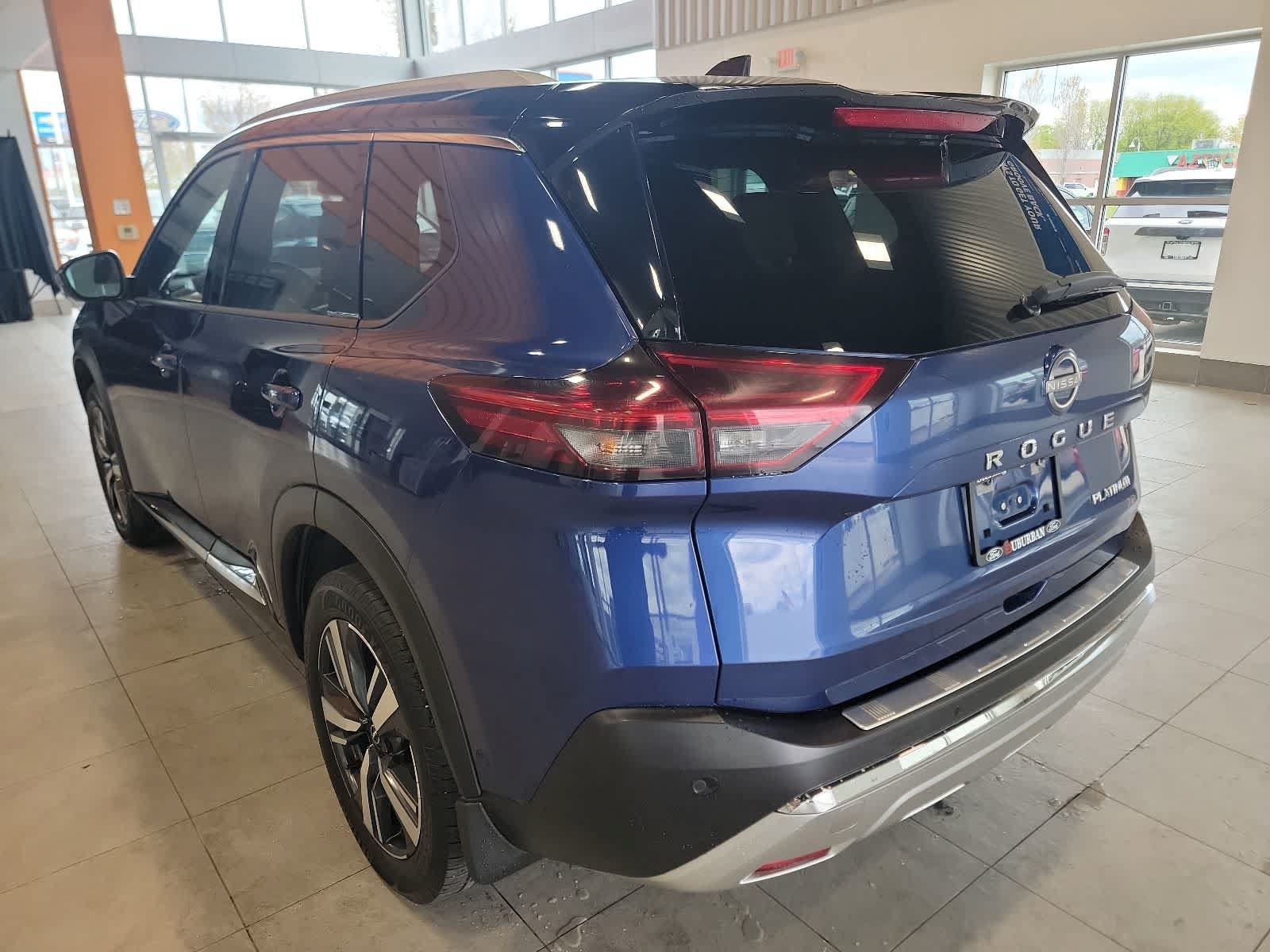 Used 2022 Nissan Rogue Platinum w/ Head-Up Display Package FWD image 9
