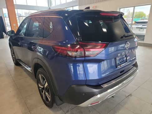 Used 2022 Nissan Rogue Platinum w/ Head-Up Display Package FWD image 9