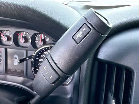 Used 2018 Chevrolet Silverado 1500 W/T w/ Trailering Package image 15