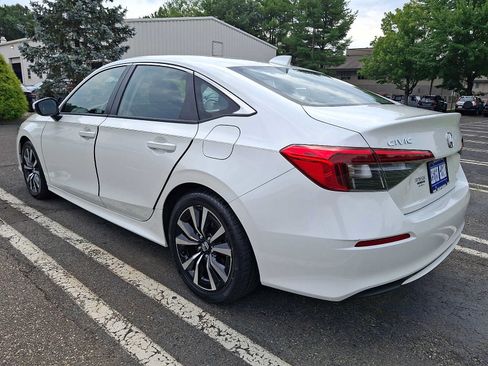 Certified 2024 Honda Civic EX image 4