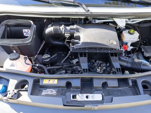 Used 2020 Mercedes-Benz Sprinter 144 Cargo image 31