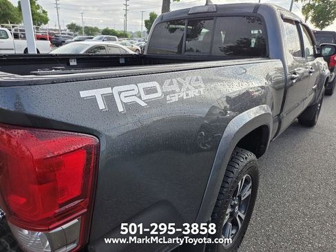 Used 2016 Toyota Tacoma TRD Sport w/ Premium & Technology Package AWD/4WD image 11