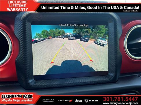 Used 2021 Jeep Wrangler Unlimited Rubicon AWD/4WD image 14