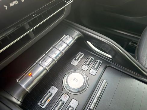 Used 2024 Lincoln Nautilus Reserve w/ Equipment Group 202A image 29