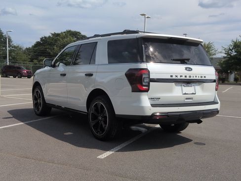 Certified 2024 Ford Expedition Limited AWD/4WD image 6