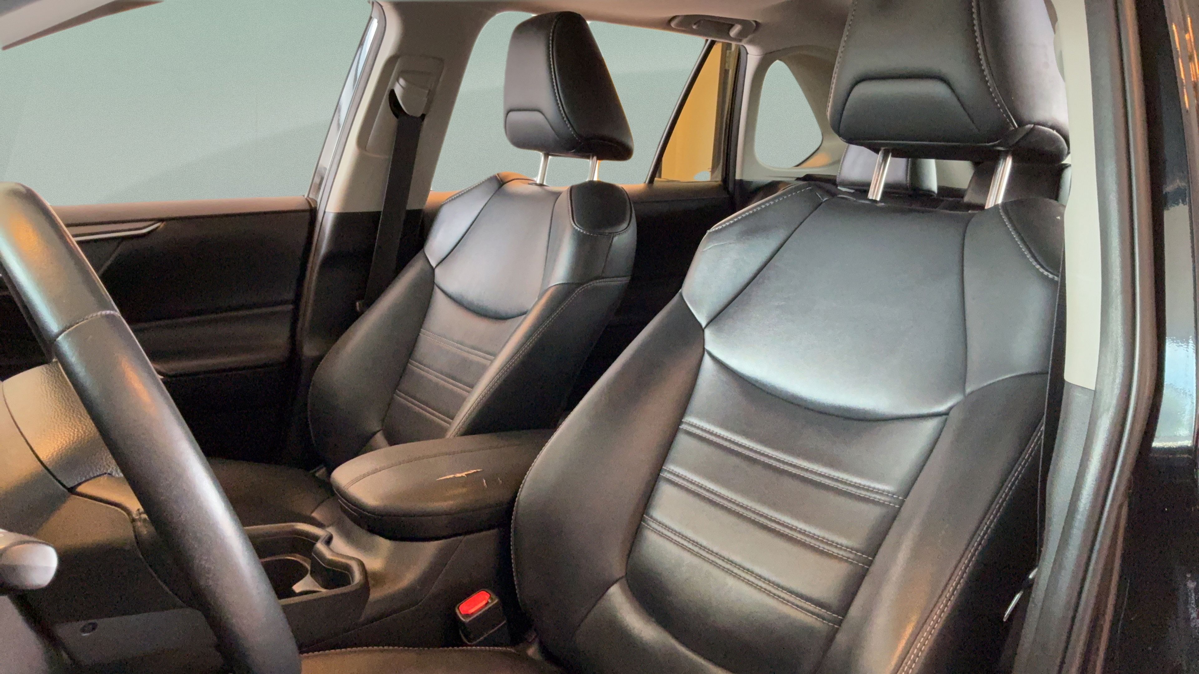 Used 2019 Toyota RAV4 XLE Premium w/ Advanced Technology Package FWD image 26