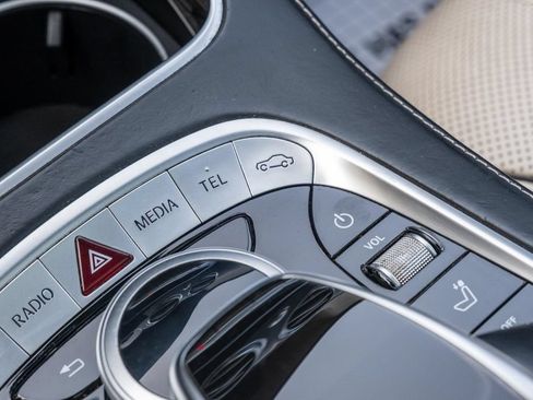 Used 2018 Mercedes-Benz Maybach S 560 4MATIC image 24