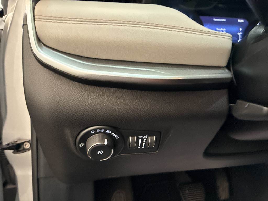 Used 2025 Jeep Compass Limited AWD/4WD image 26