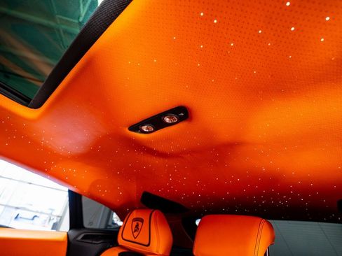 Used 2022 Lamborghini Urus image 78