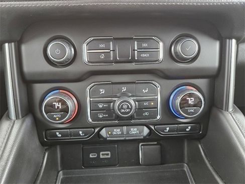 Used 2021 Chevrolet Tahoe LT image 18