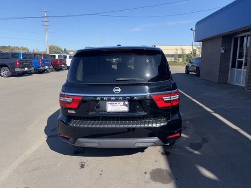 Used 2022 Nissan Armada SV image 7