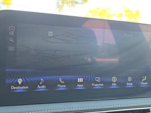 Used 2022 Lexus LS 500 w/ Interior Upgrade Package RWD image 21