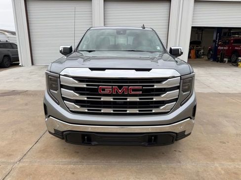 New 2026 GMC Sierra 1500 SLE w/ Preferred Package image 2