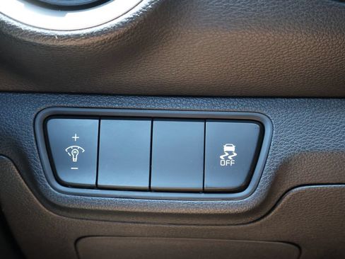 Used 2024 Kia Forte LXS FWD image 32
