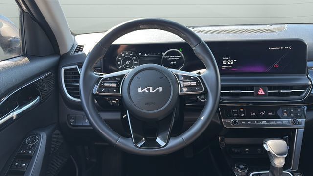Used 2024 Kia Seltos S AWD/4WD image 13