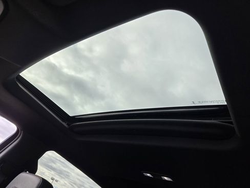 Used 2021 GMC Sierra 2500 AT4 w/ AT4 Premium Plus Package image 4