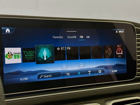 New 2026 Mercedes-Benz GLS 580 4MATIC image 16