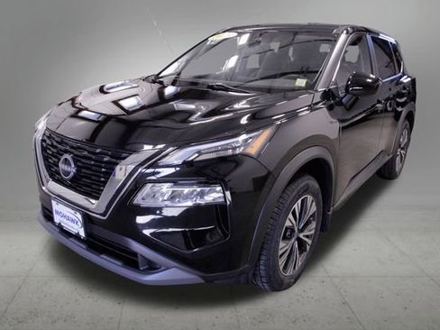 Used 2023 Nissan Rogue SV image 1