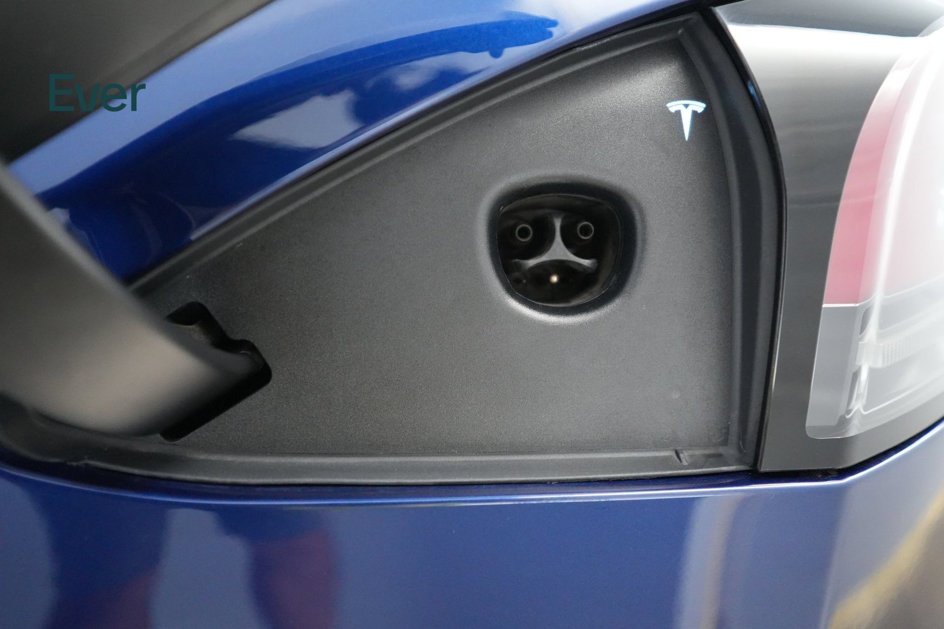 Used 2022 Tesla Model S AWD/4WD image 10