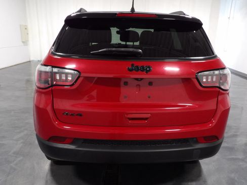 Used 2019 Jeep Compass Latitude AWD/4WD image 6