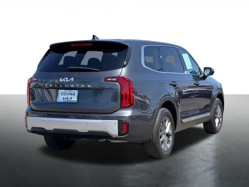 Certified 2024 Kia Telluride LX FWD image 8