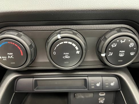 New 2025 MAZDA MX-5 Miata Club image 18