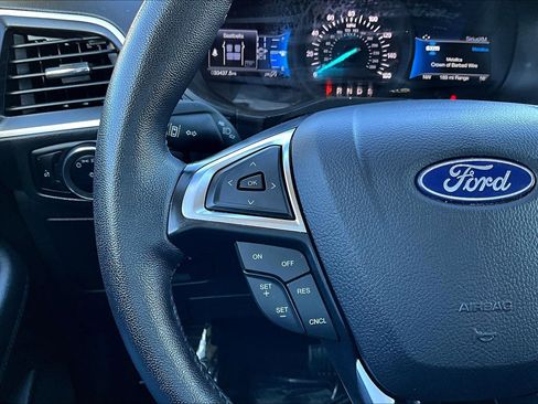 Used 2024 Ford Edge SEL image 11