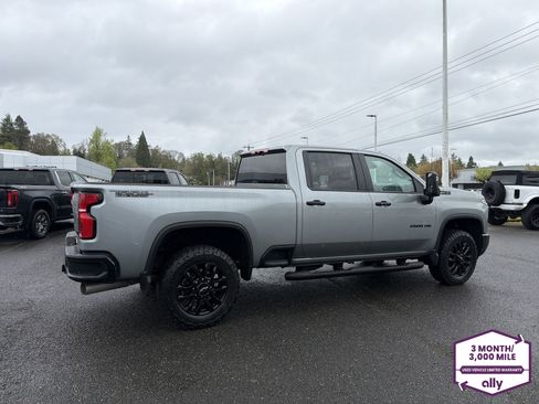 Used 2026 Chevrolet Silverado 2500 LT w/ Trail Boss Package AWD/4WD image 6