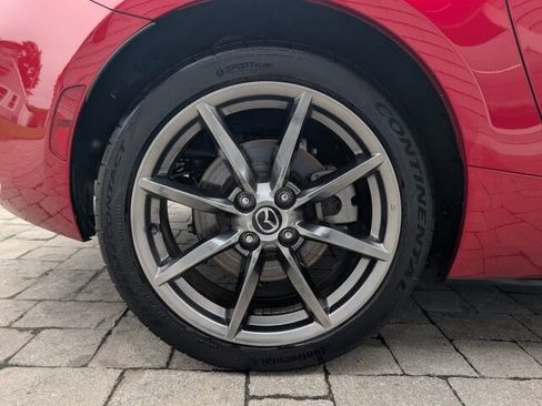Used 2017 MAZDA MX-5 Miata RF Grand Touring RWD image 17