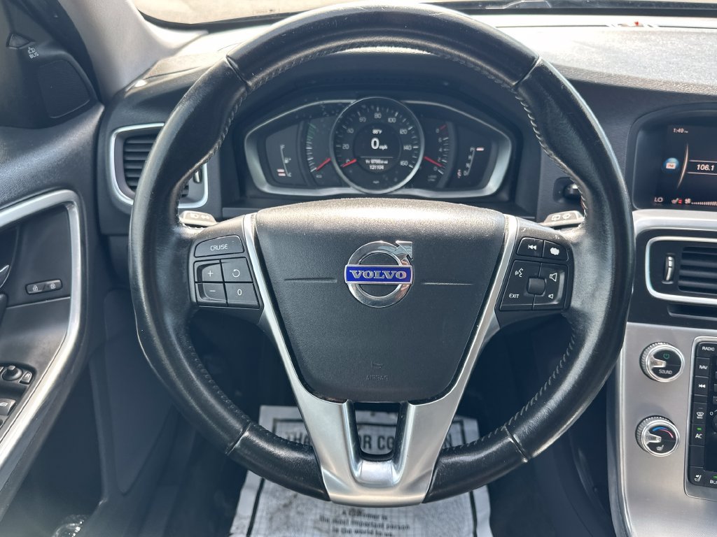 Used 2017 Volvo V60 T5 Premier FWD image 28