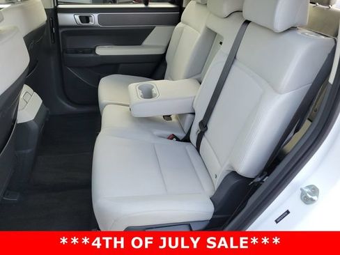 Used 2026 Hyundai Santa Fe SE FWD image 25