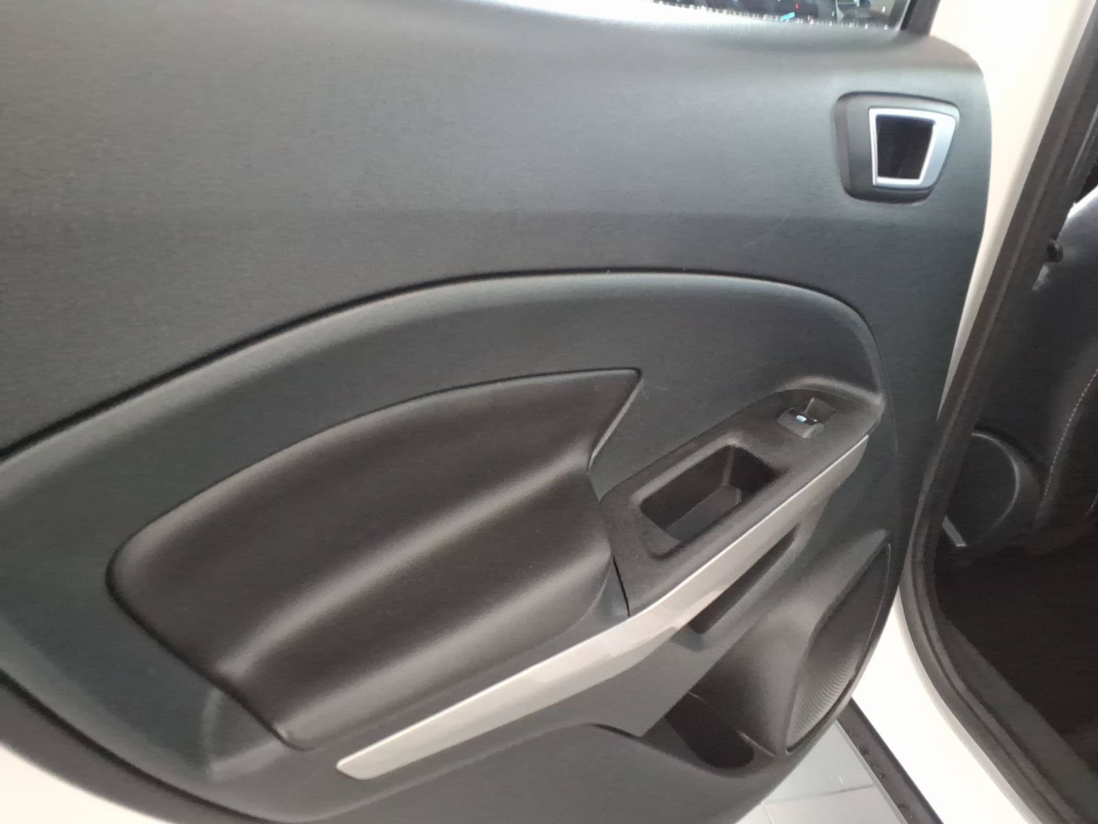 Used 2022 Ford EcoSport Titanium AWD/4WD image 17