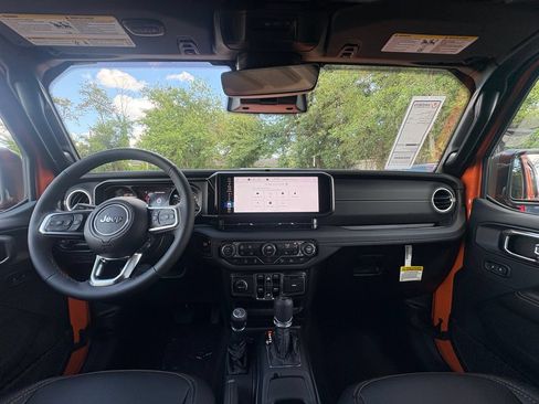 New 2026 Jeep Wrangler Sahara w/ Whitecap Package AWD/4WD image 11