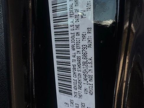 Used 2011 Jeep Wrangler Unlimited Sahara AWD/4WD image 25