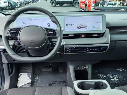 Used 2024 Hyundai Ioniq 5 SEL RWD image 3